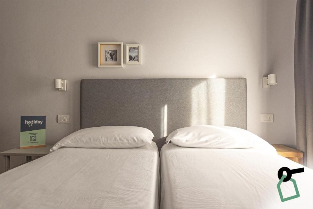 Double Room with Balcony room - Image 1
