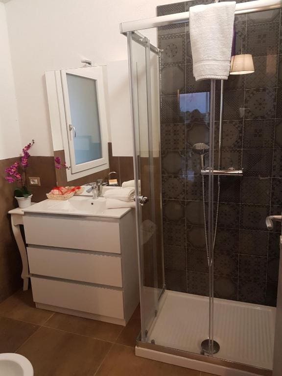Standard Double Room room - Image 3