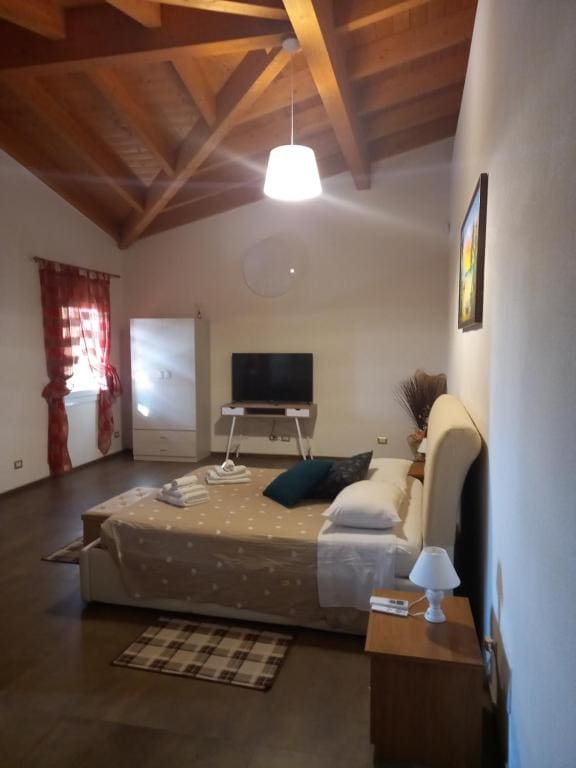Studio with Garden View room - Image 2