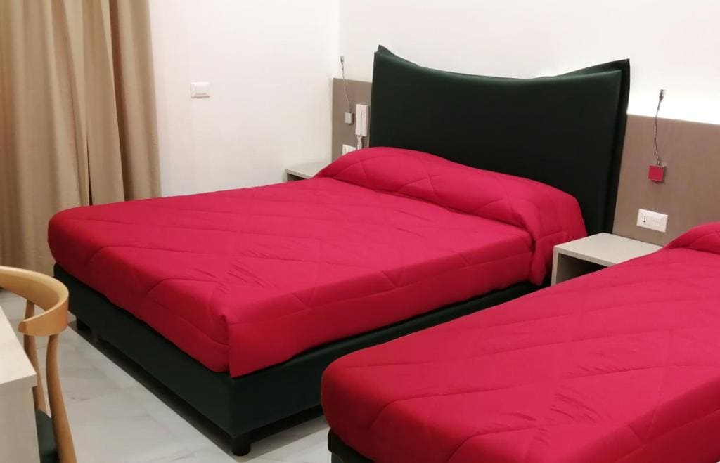 Comfort Triple Room room - Image 2