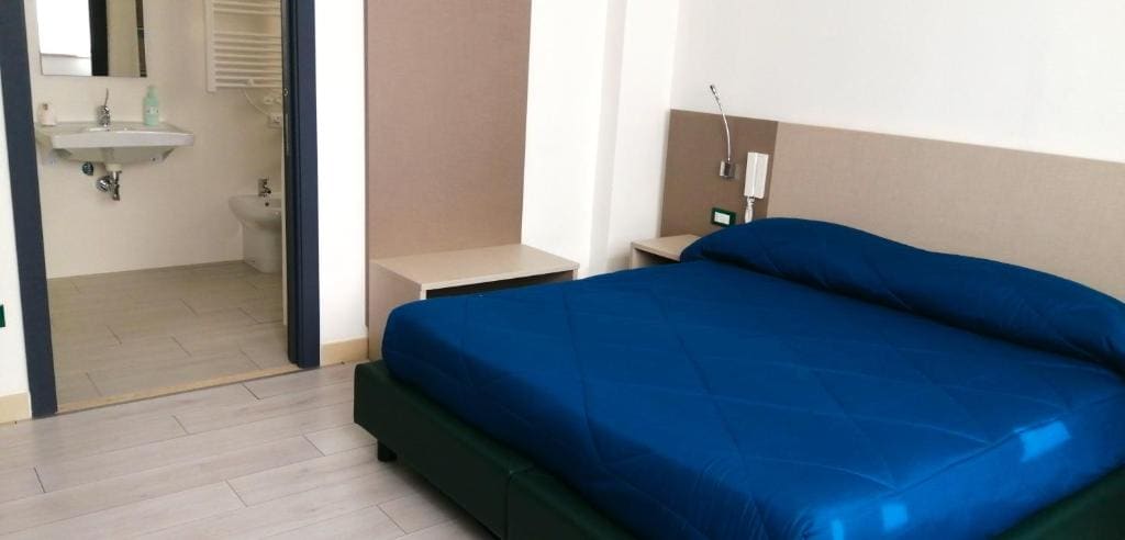 Double or Twin Room - Disability Access room - Image 2