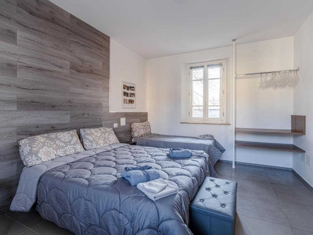 Standard Family Room room - Image 2
