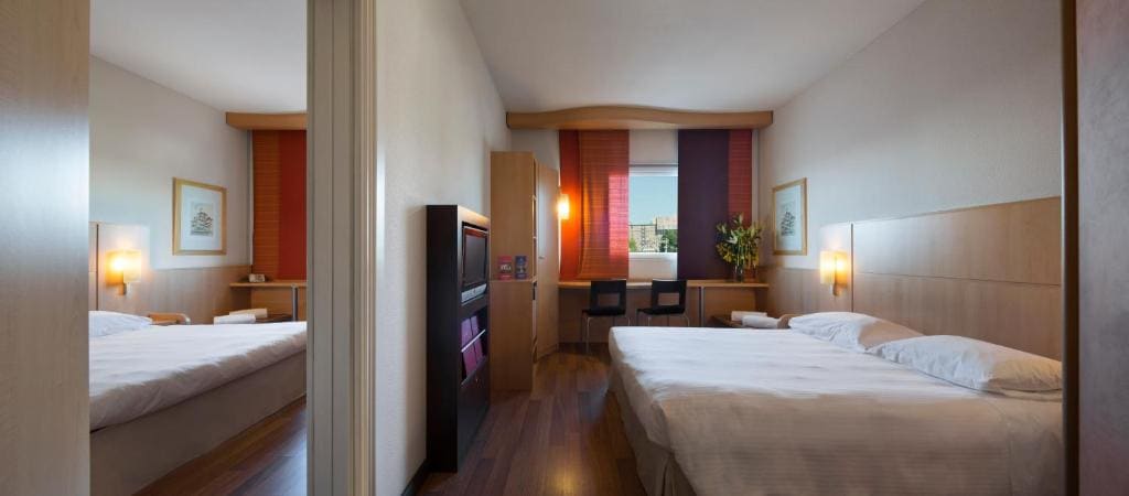 Two Connecting Rooms room - Image 1