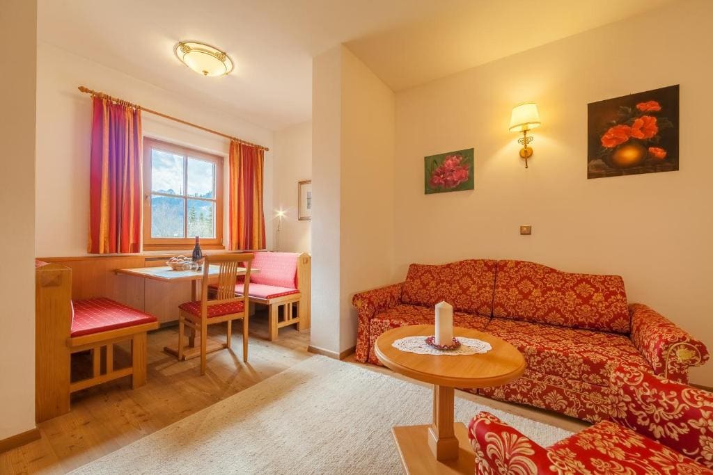 Suite room - Image 3