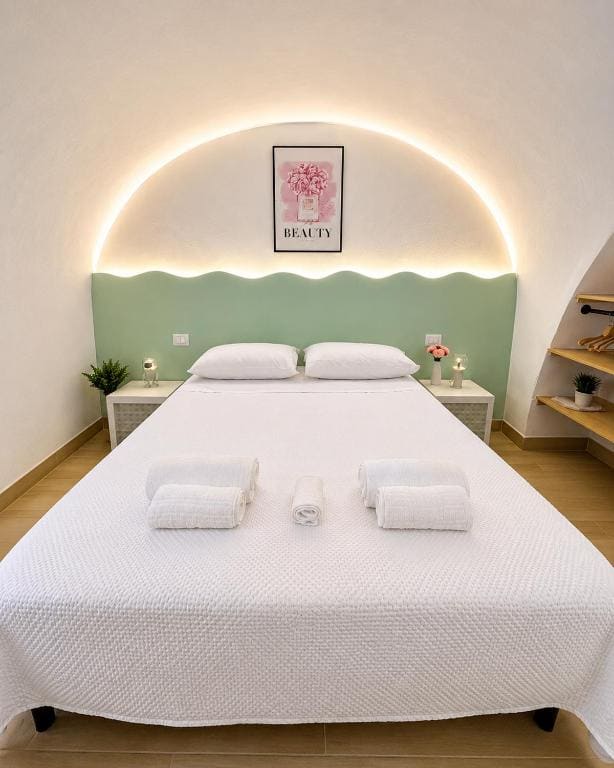 Apartment room - Image 3