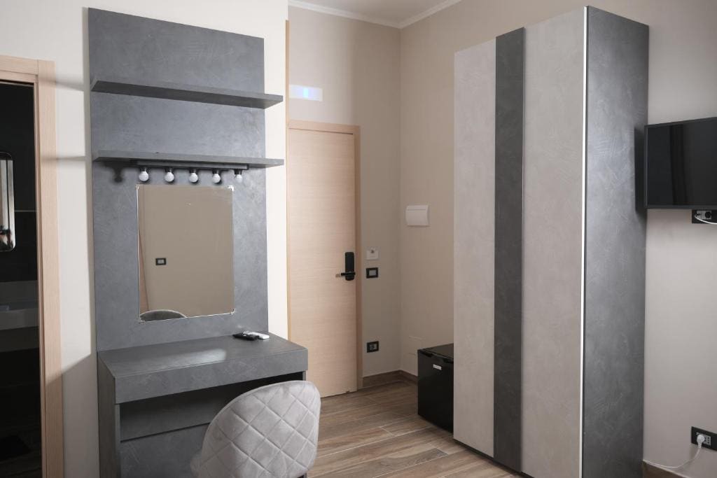 Triple Room with Balcony room - Image 2