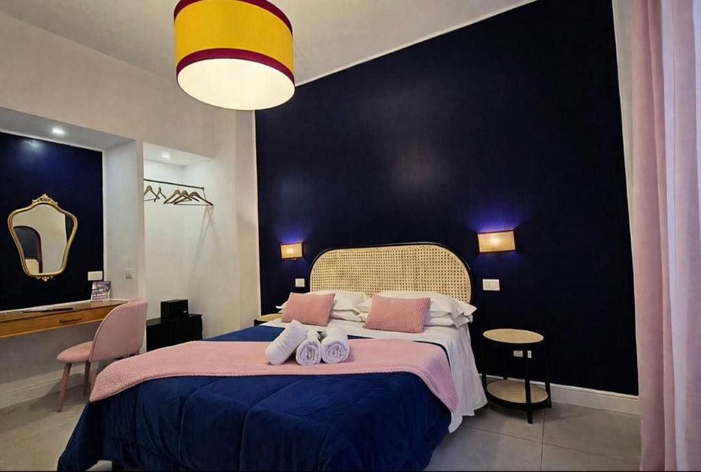 Superior Queen Room room - Image 3