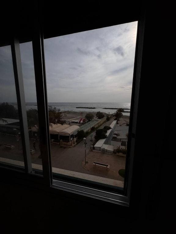 Triple Room with Sea View room - Image 2
