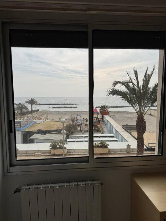 Triple Room with Sea View room - Image 1