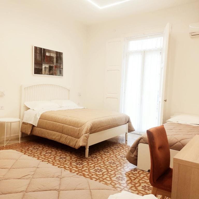 Comfort Quadruple Room room - Image 3