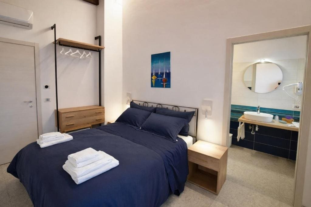 Standard Double Room room - Image 2