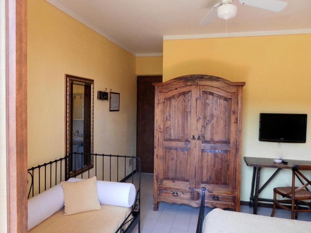 Double or Twin Room with Extra Bed room - Image 2
