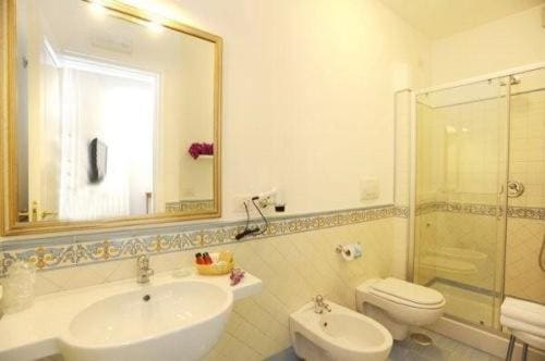 Standard Double Room room - Image 3