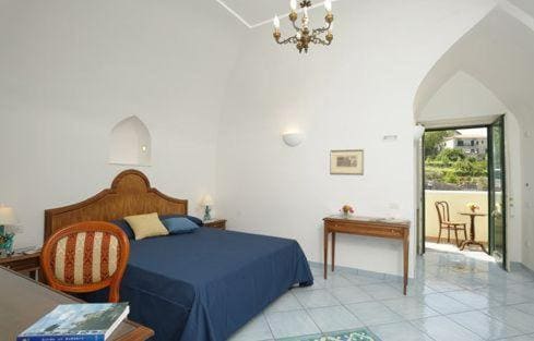 Standard Double Room room - Image 2