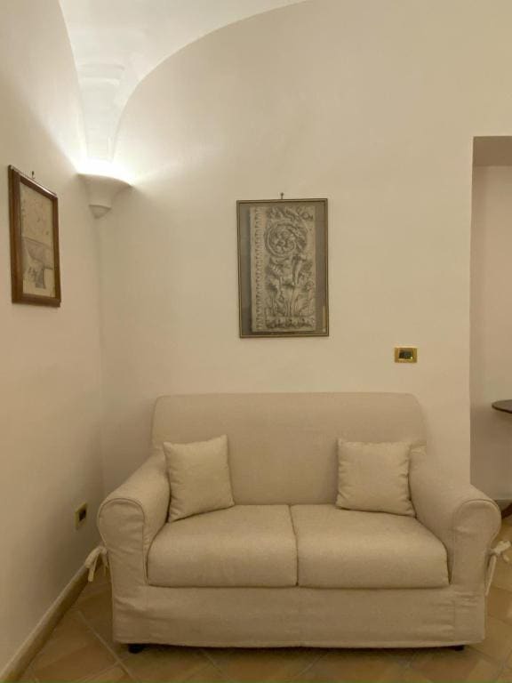 Deluxe Double Room with Shower room - Image 1