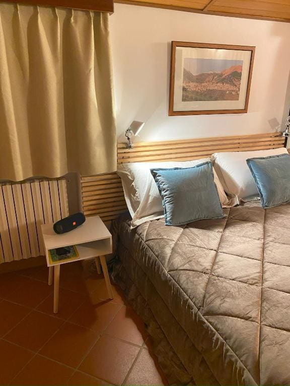 Double Room with Mountain View room - Image 3