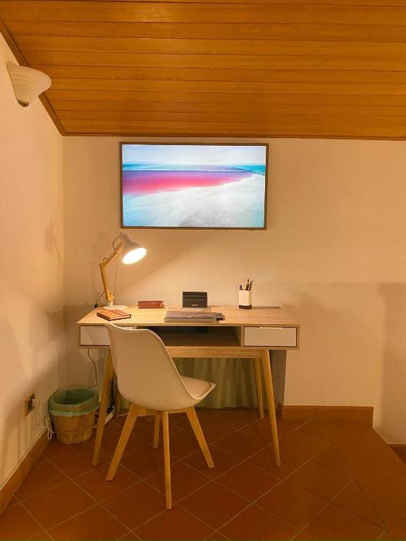 Double Room with Mountain View room - Image 2