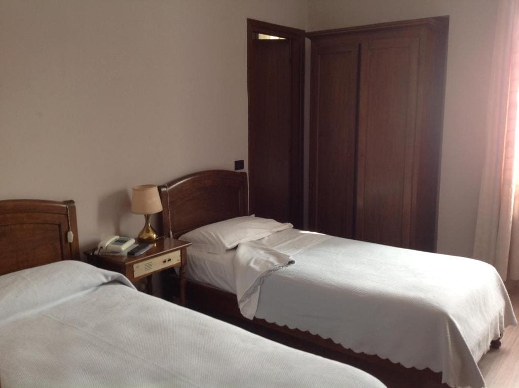 Twin Room room - Image 2