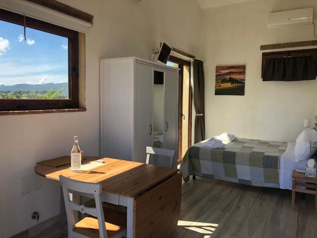Double Room with Private Bathroom room - Image 1