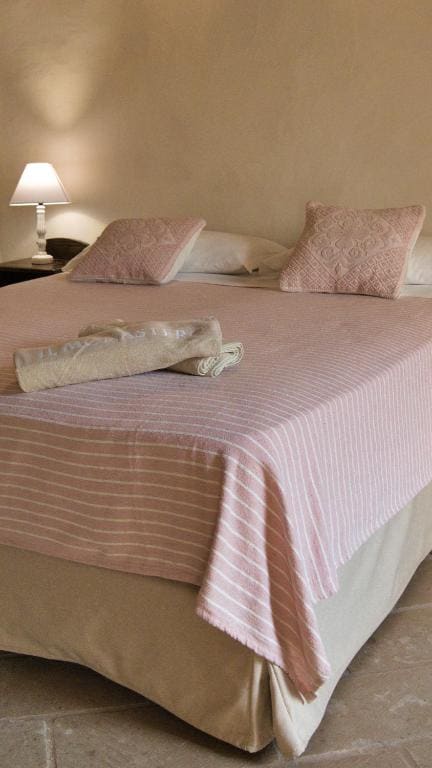 Classic Double Room room - Image 2