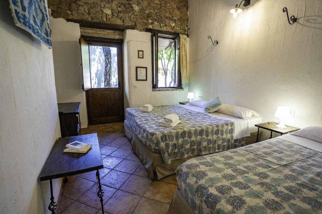 Classic Triple Room room - Image 3