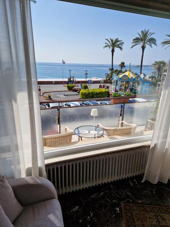 Deluxe Quadruple Room with Balcony and Sea View room - Image 1
