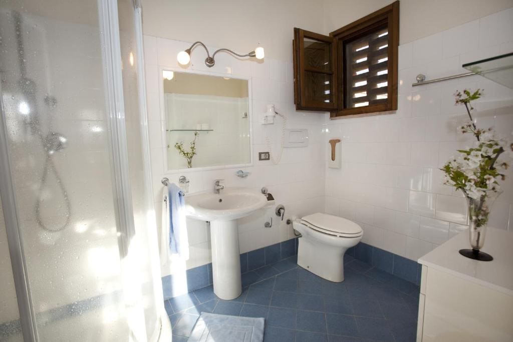 Studio with Balcony room - Image 1