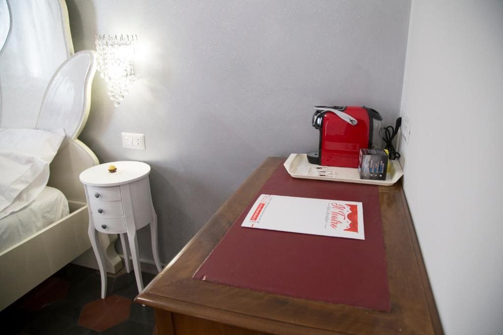 Deluxe Double Room room - Image 2