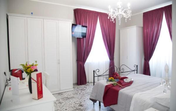 Standard Double Room room - Image 2