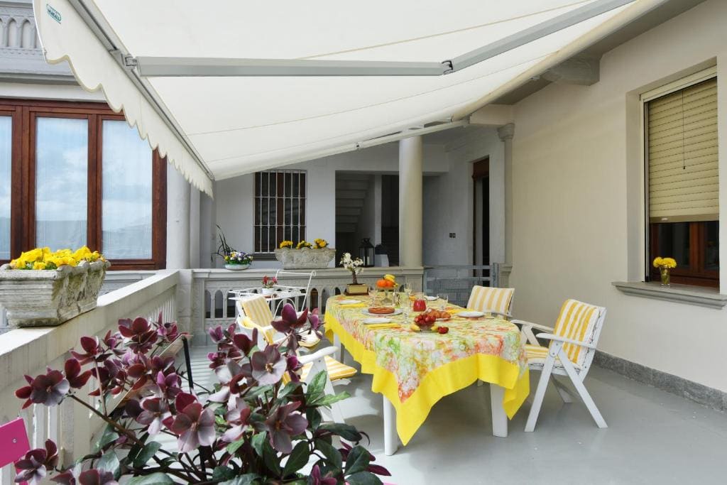 Double Room with Terrace room - Image 2
