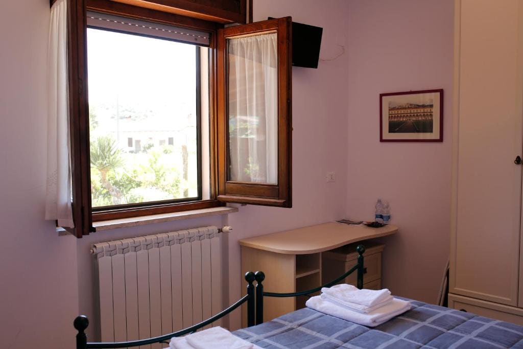 Double or Twin Room with Bathroom room - Image 2