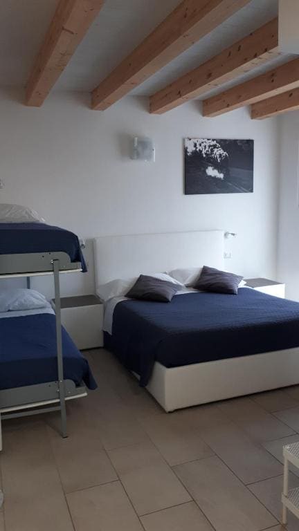 Double or Twin Room with Garden View room - Image 3