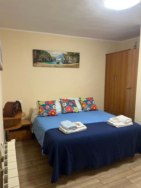 Double Room with Private Bathroom room - Image 1