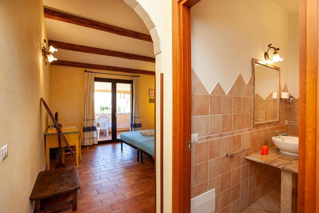 Standard Double Room room - Image 2