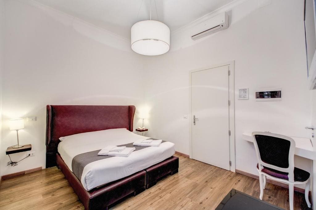 Double or Twin Room room - Image 3
