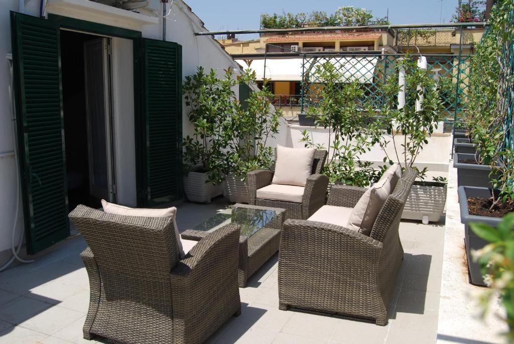 Large Double Room with Terrace room - Image 2