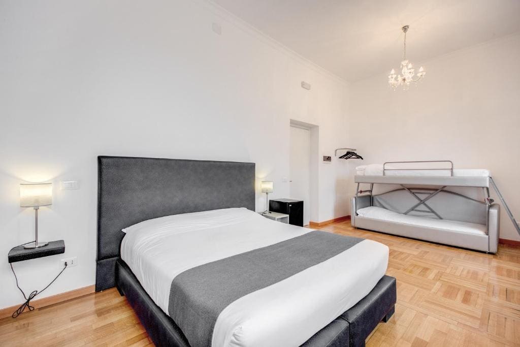 Quadruple Room room - Image 2
