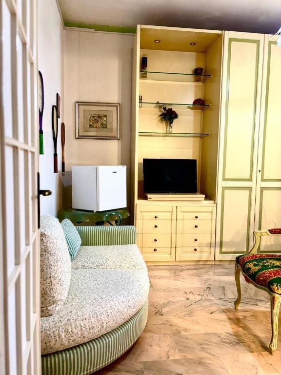 Economy Single Room room - Image 3