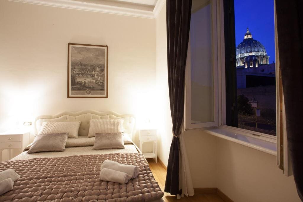 Deluxe Double Room with Extra Bed room - Image 2