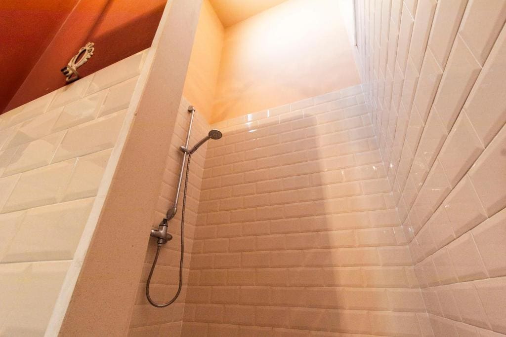 Double Room with Private External Bathroom room - Image 3