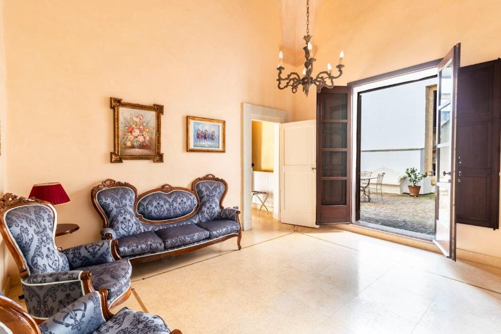 Superior Double Room room - Image 3