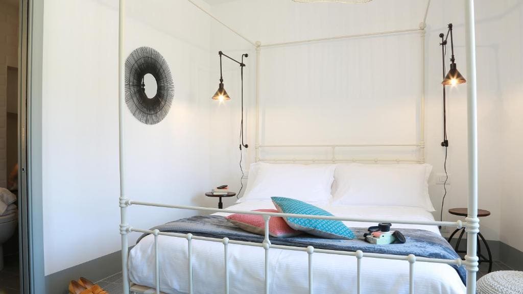 Deluxe King Room room - Image 1