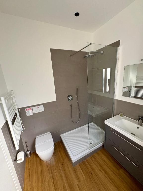 Double Room with Balcony room - Image 3