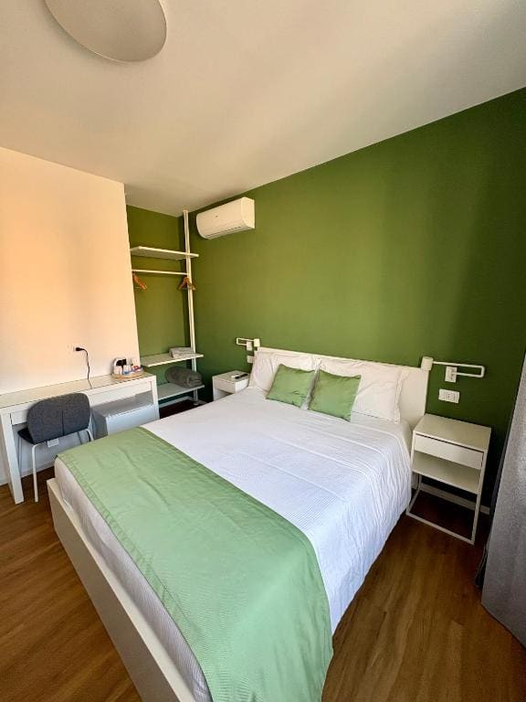 Double Room with Private Bathroom room - Image 1