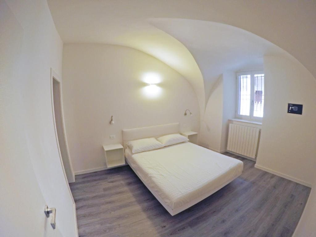 Apartment room - Image 3