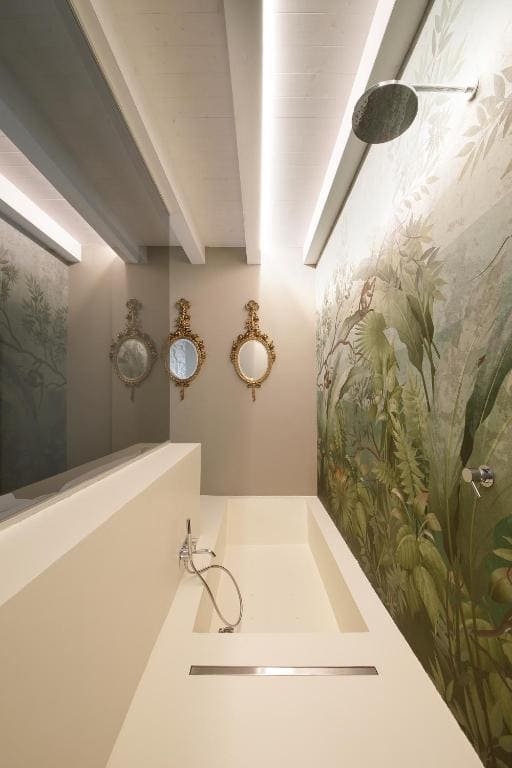 Double Room with Spa Bath room - Image 2