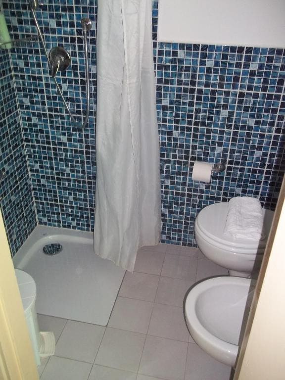 Double or Twin Room room - Image 2
