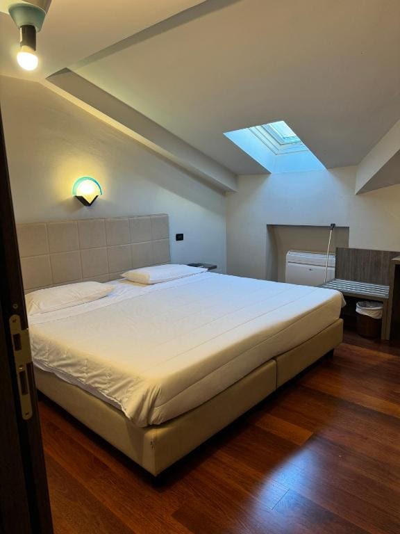 Economy Double Room room - Image 1