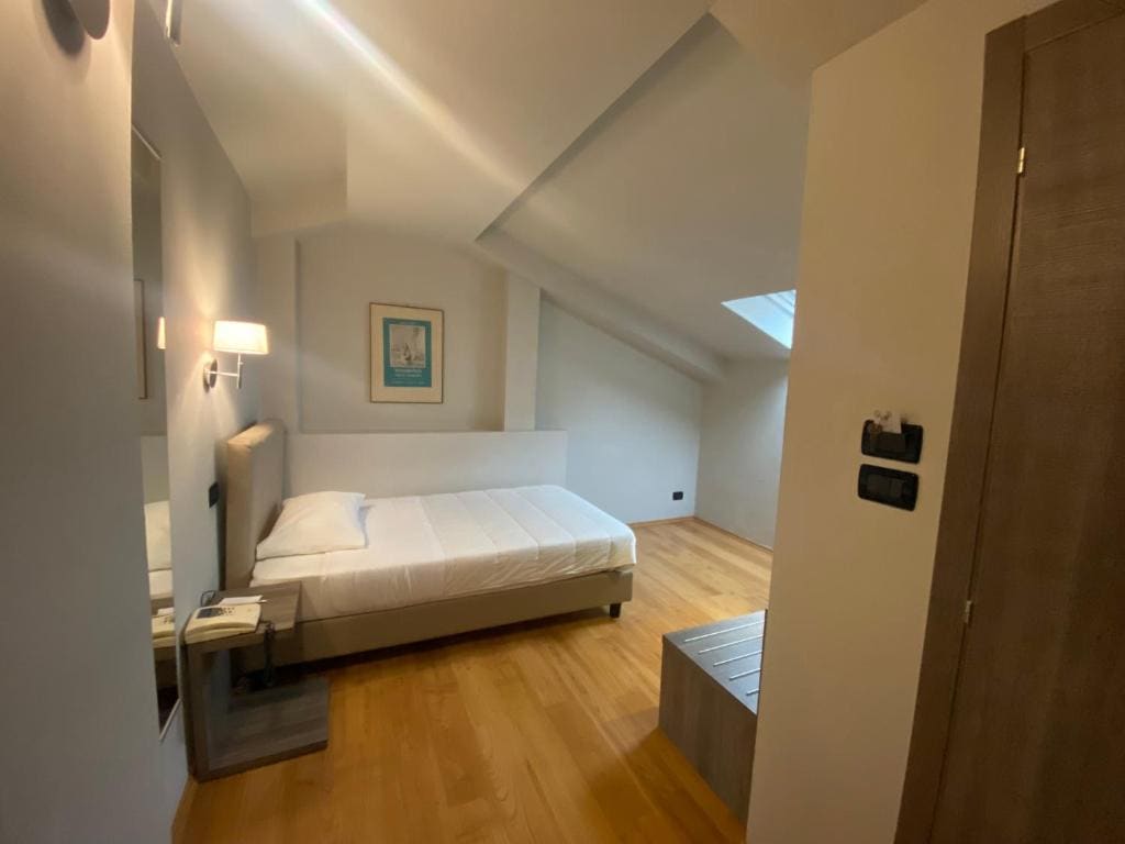 Economy Single Room room - Image 2