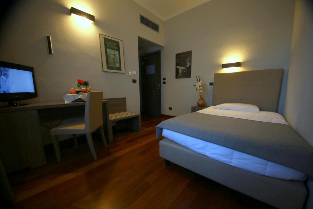 Superior Single Room room - Image 1